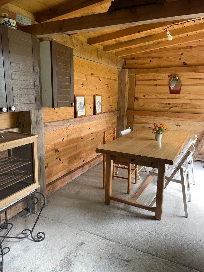 Les Cabanes Du Vigne Molandier 外观 照片